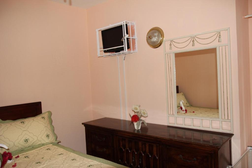 Executive Shaw Park Guest House Ocho Rios Room photo